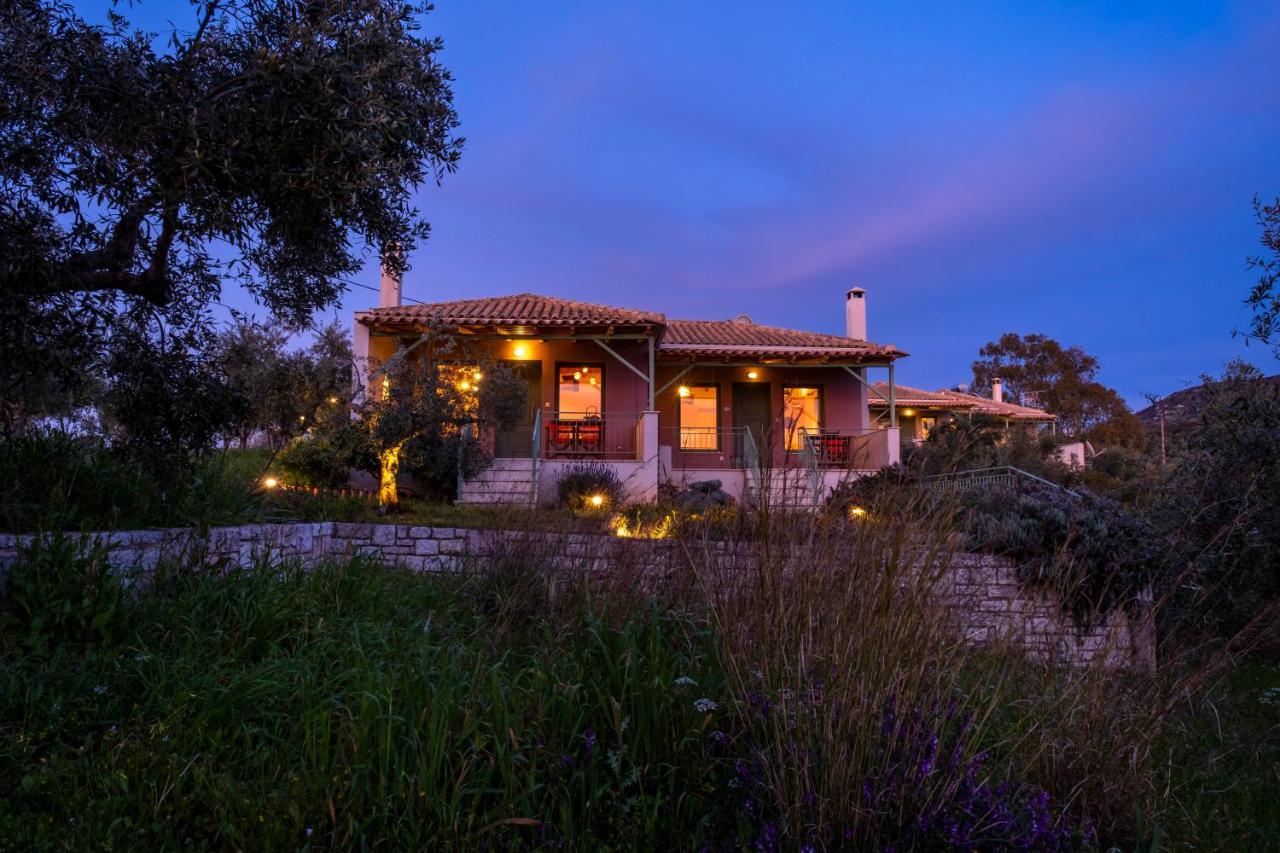 Chamaloni Cottages Finikounda Exterior foto