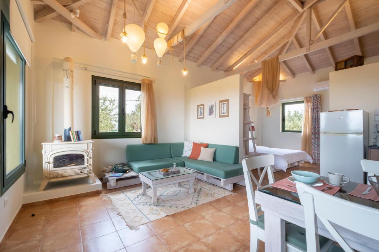 Chamaloni Cottages Finikounda Exterior foto